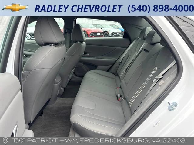 2025 Hyundai Elantra SEL Convenience