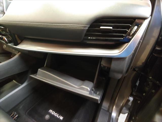 2022 Nissan Rogue SV FWD