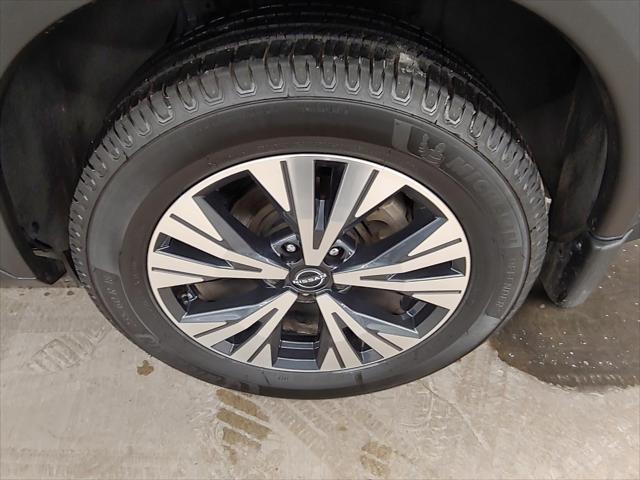2022 Nissan Rogue SV FWD