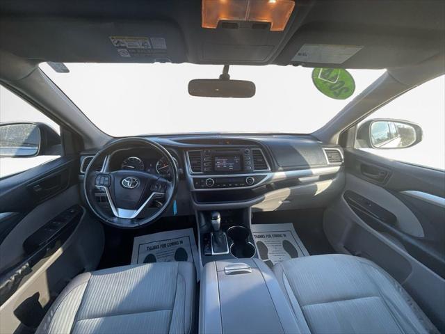 2014 Toyota Highlander LE V6