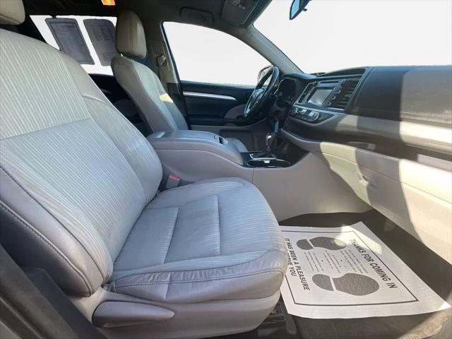 2014 Toyota Highlander LE V6