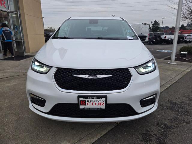 2024 Chrysler Pacifica Limited AWD