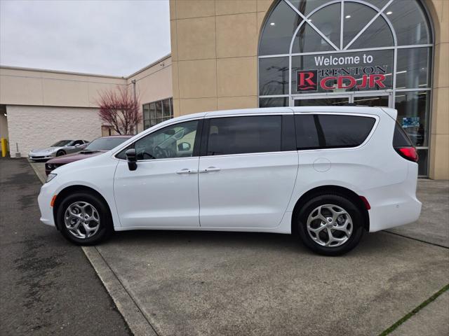 2024 Chrysler Pacifica Limited AWD