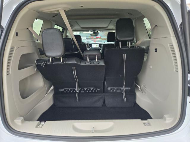 2024 Chrysler Pacifica Limited AWD