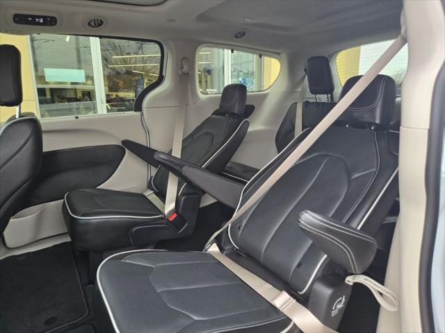2024 Chrysler Pacifica Limited AWD
