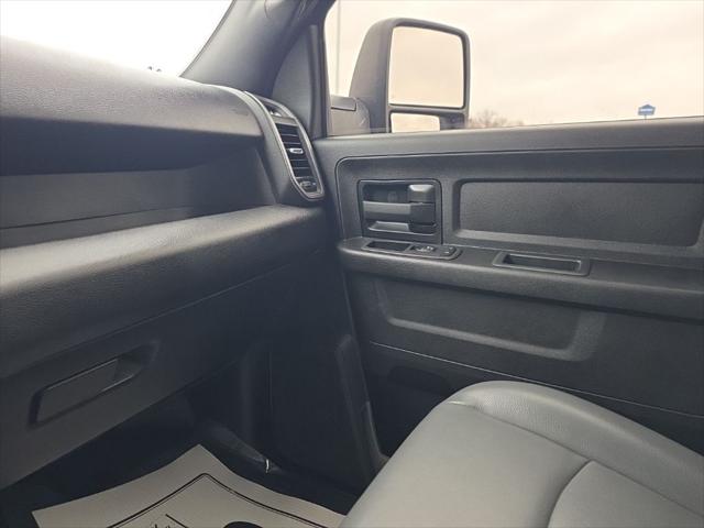 2024 Ram 3500 Tradesman/SLT/Laramie/Limited
