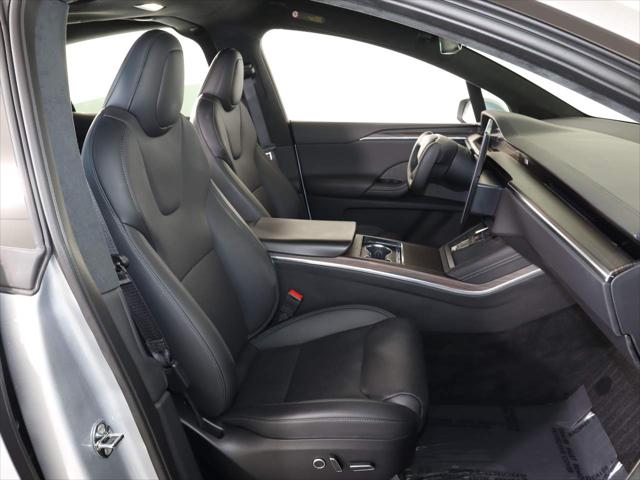 2025 Tesla Model X Long Range