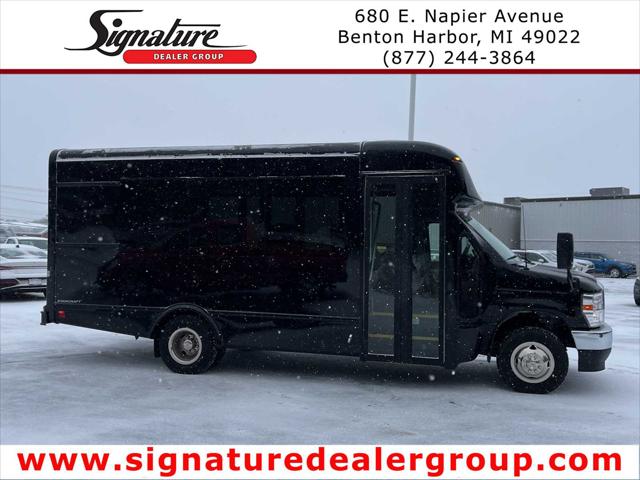 2025 Ford E-450 Cutaway E-450 DRW 158 WB for sale in Benton Harbor, MI