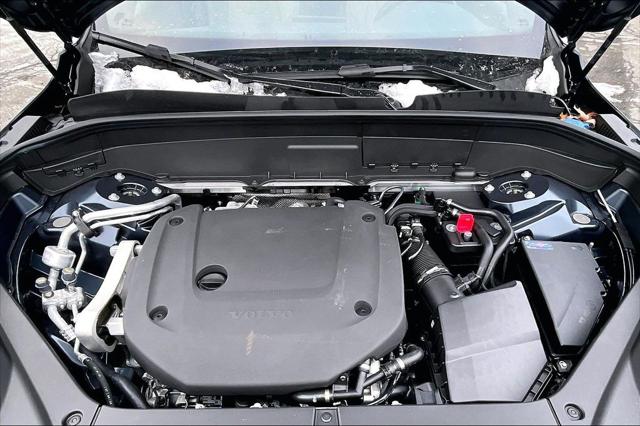 2026 Volvo XC90 Plus, B6 AWD Gas (mild hybrid), Gasoline, Bright, 6 Seats