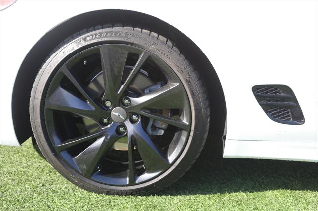 2023 Genesis G70 2.0T RWD