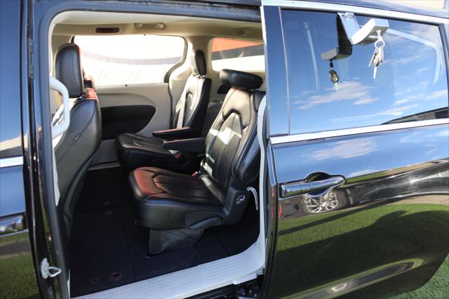 2020 Chrysler Voyager LXI