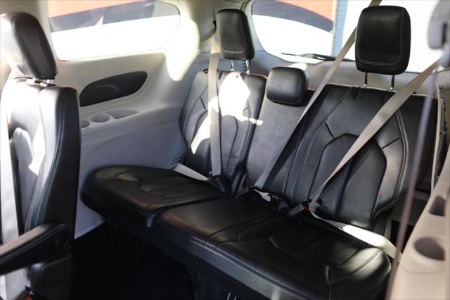 2020 Chrysler Voyager LXI