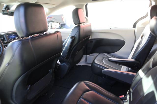 2020 Chrysler Voyager LXI