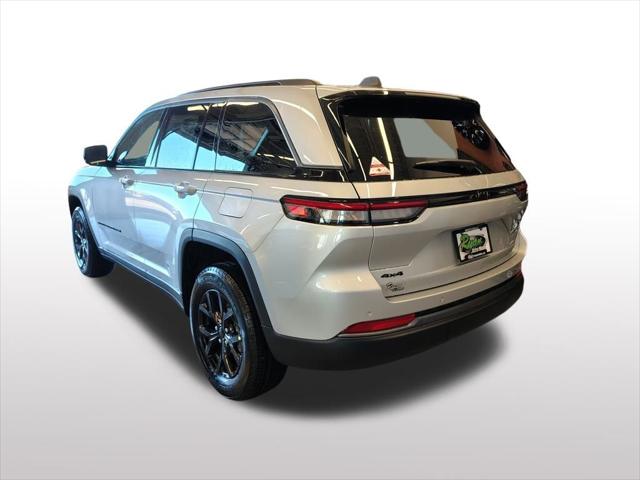 2026 Jeep Grand Cherokee Altitude 4x4
