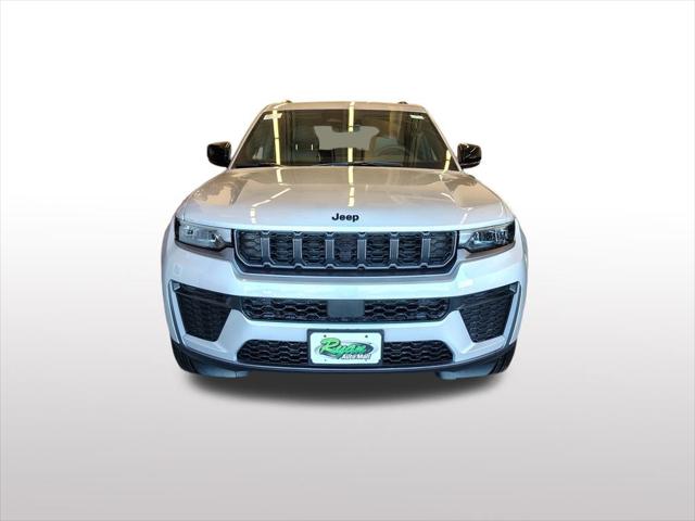 2026 Jeep Grand Cherokee Altitude 4x4