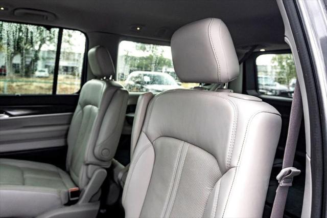 2022 Jeep Wagoneer Series III 4x2