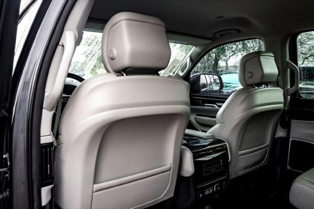 2022 Jeep Wagoneer Series III 4x2