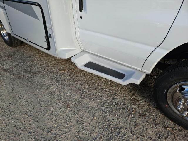 2026 Ford E-350 Cutaway Unknown