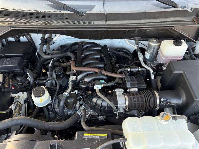 2021 Nissan 2500 SV High Roof V8