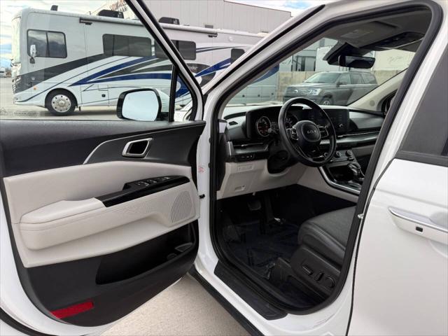 2024 Kia Carnival MPV LX Seat Package