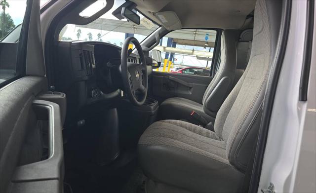 2025 Chevrolet Express Cargo Van RWD 2500 Extended Wheelbase WT