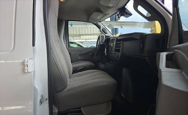 2025 Chevrolet Express Cargo Van RWD 2500 Extended Wheelbase WT