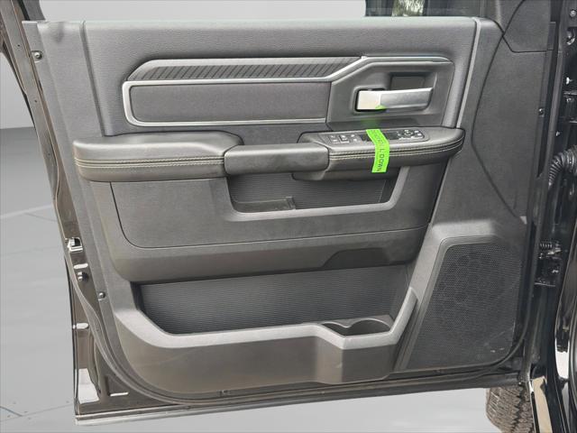 2025 Ram 2500 Big Horn Crew Cab 4x4 64 Box