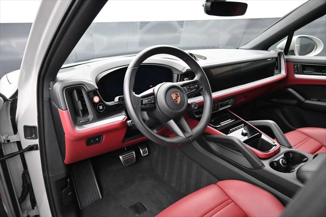 2025 Porsche Cayenne E-Hybrid S