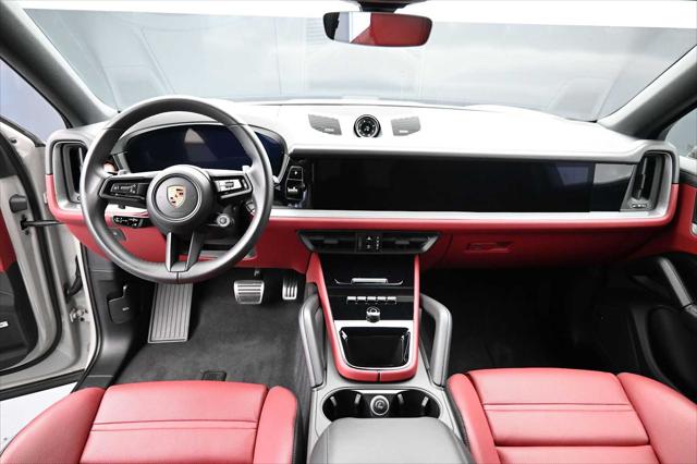 2025 Porsche Cayenne E-Hybrid S
