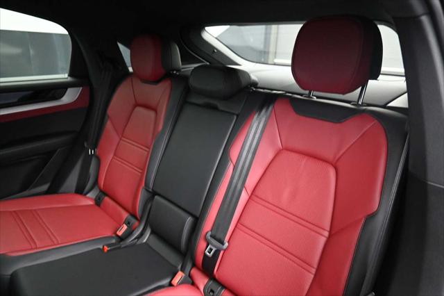 2025 Porsche Cayenne E-Hybrid S
