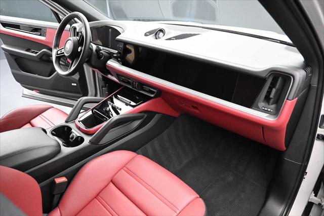 2025 Porsche Cayenne E-Hybrid S