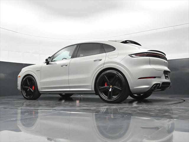 2025 Porsche Cayenne E-Hybrid S