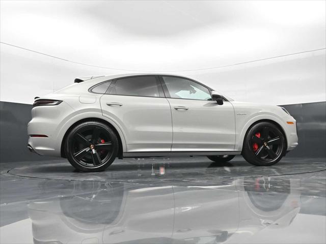2025 Porsche Cayenne E-Hybrid S