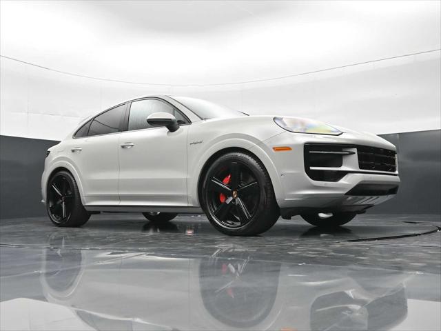2025 Porsche Cayenne E-Hybrid S
