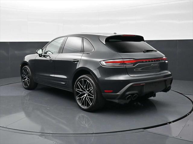 2025 Porsche Macan T