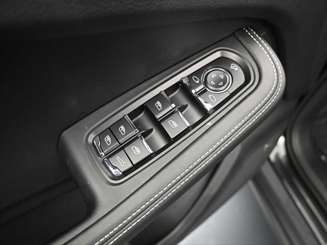 2025 Porsche Macan T