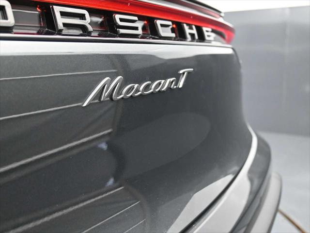 2025 Porsche Macan T