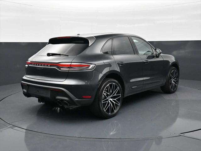 2025 Porsche Macan T