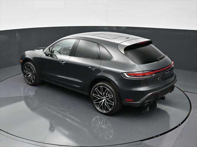 2025 Porsche Macan T