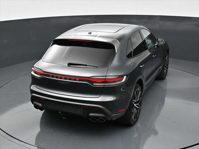 2025 Porsche Macan T