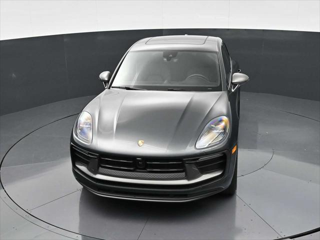 2025 Porsche Macan T