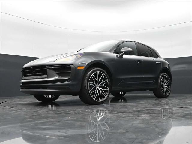 2025 Porsche Macan T