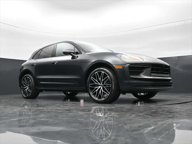 2025 Porsche Macan T
