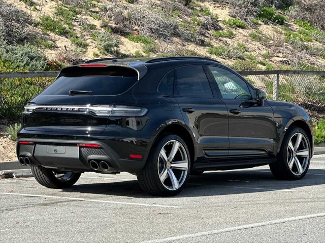 2025 Porsche Macan T