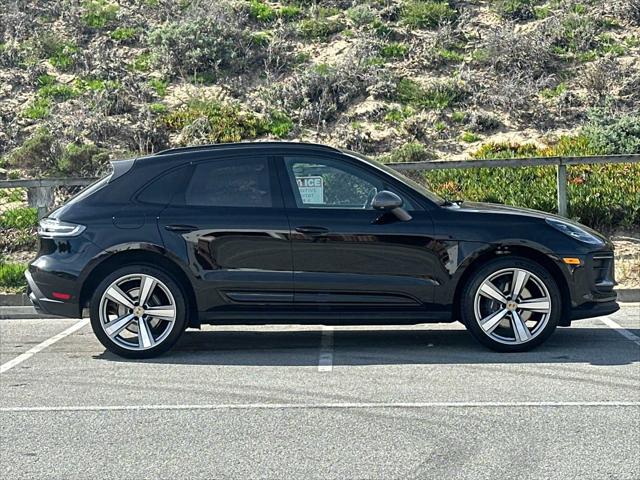 2025 Porsche Macan T