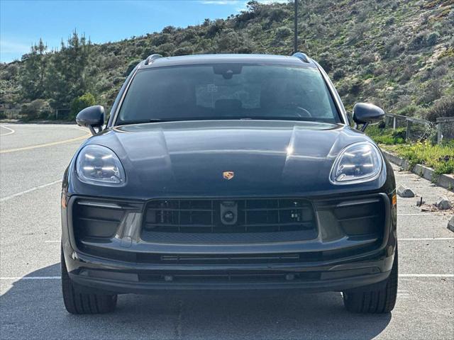 2025 Porsche Macan T