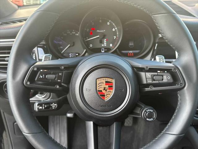 2025 Porsche Macan T