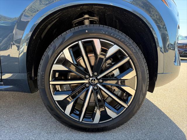 2026 Volvo XC90 Ultra, B6 AWD Gas (mild hybrid), Gasoline, Bright, 7 Seats