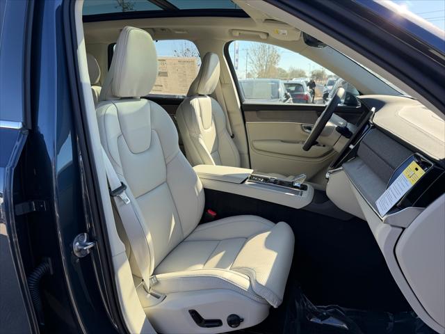 2026 Volvo XC90 Ultra, B6 AWD Gas (mild hybrid), Gasoline, Bright, 7 Seats