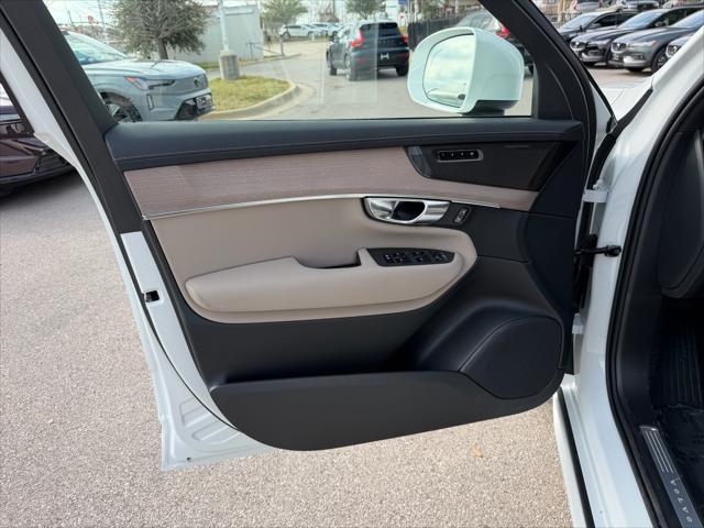 2026 Volvo XC90 Plus, B6 AWD Gas (mild hybrid), Gasoline, Bright, 7 Seats